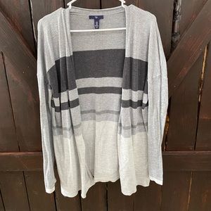 Gap. Size medium. Grey and black